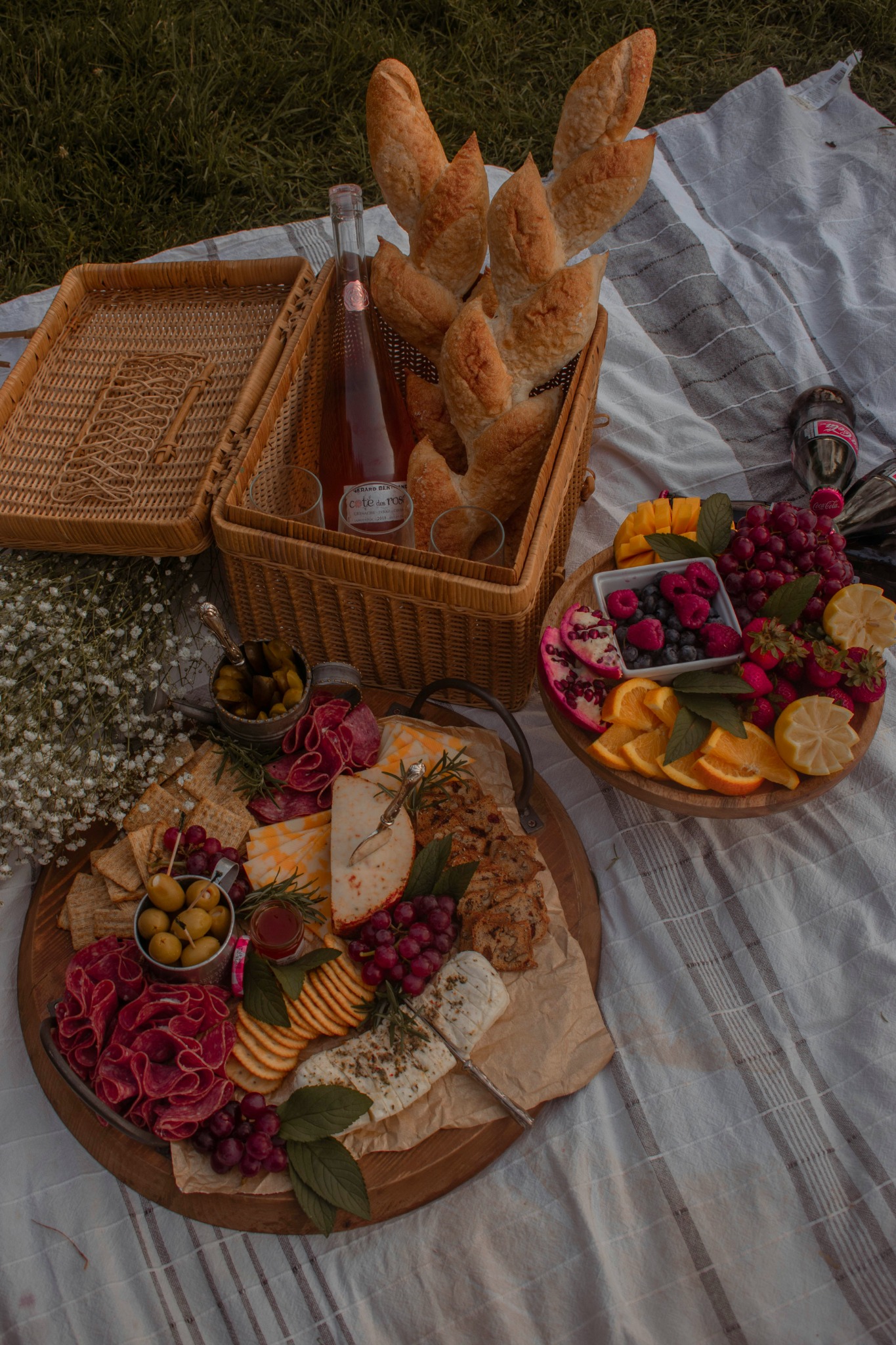 Private rural hospitality picnic